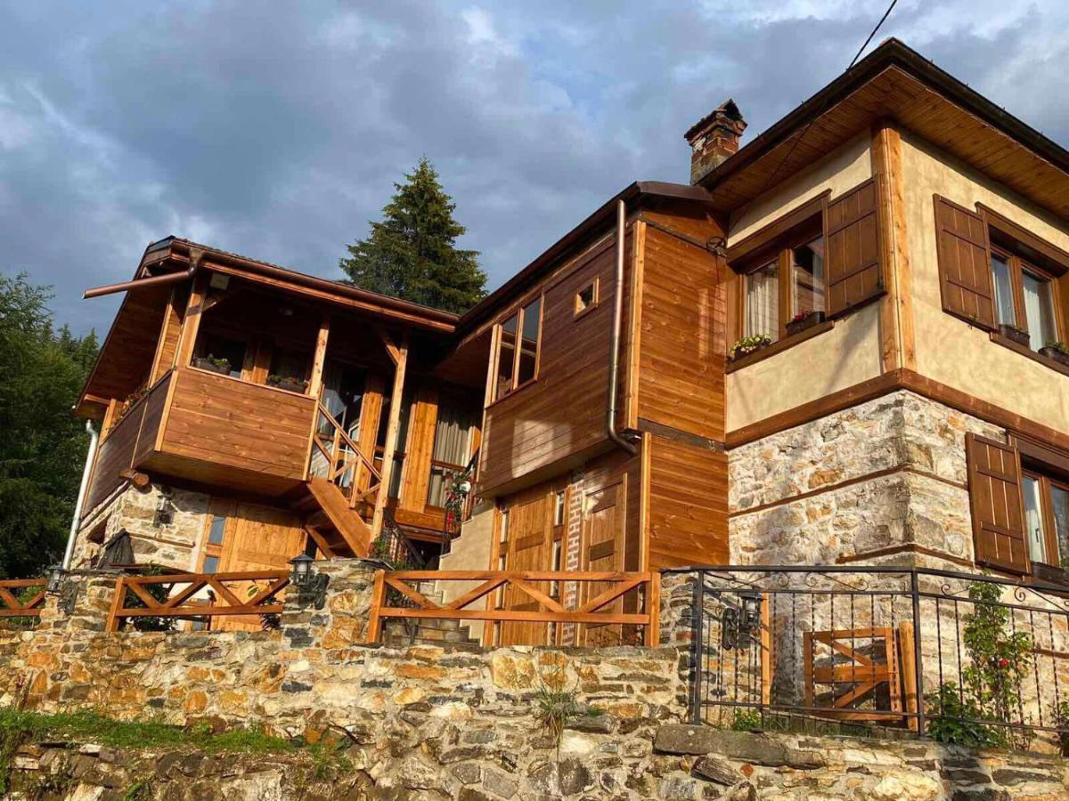 Villa Ahrida สโมลยัน ภายนอก รูปภาพ